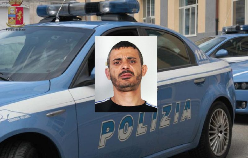 Pregiudicato vede gli agenti e si dà alla fuga: scatta l’inseguimento per le vie di San Berillo Nuovo