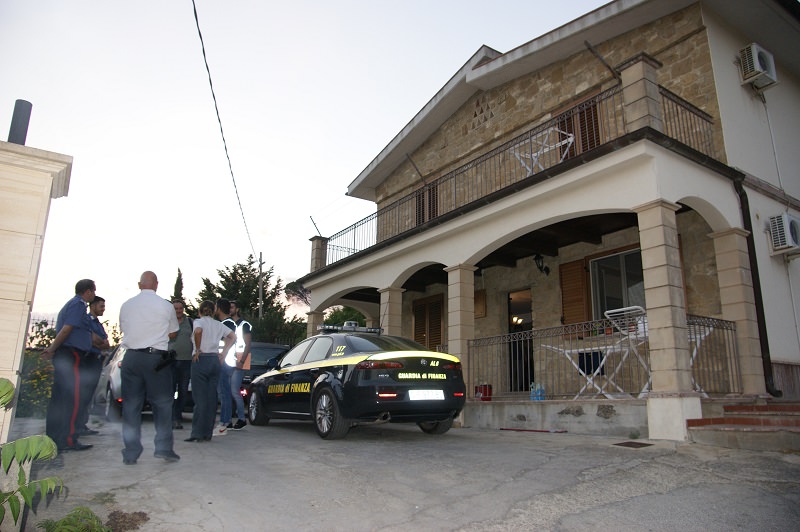 Ispezione in cantieri edili, deferito titolare di un’impresa: attività sospesa e 10 mila euro di sanzioni