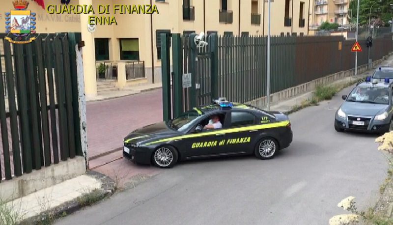 Enna, maxi sequestro per oltre 4,6 milioni di euro: nel mirino dei finanzieri un’azienda di prodotti petroliferi