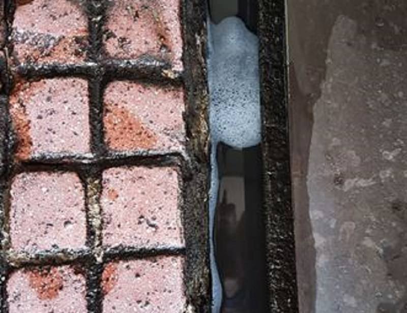 Scaricano acque reflue e assumono lavoratori in nero, nel mirino tre autolavaggi