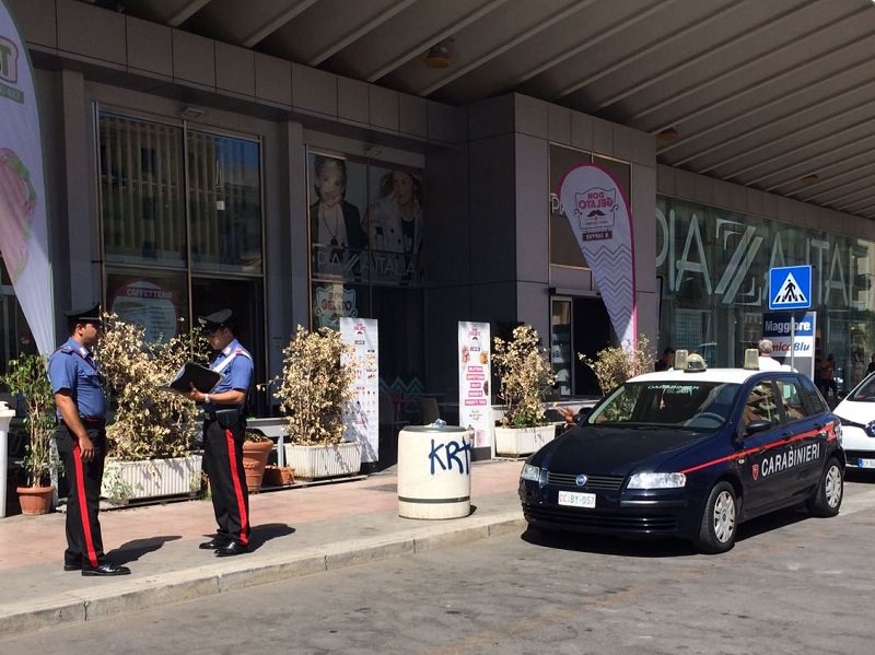 Parcheggiatori abusivi: multati in 10 tra la stazione Notarbartolo e Mondello
