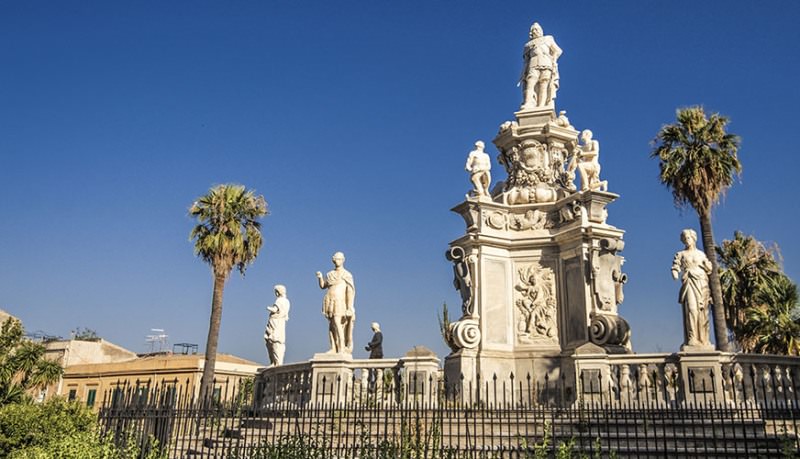 Palermo, il 3 tour lungo la strada marmorea del Cassaro