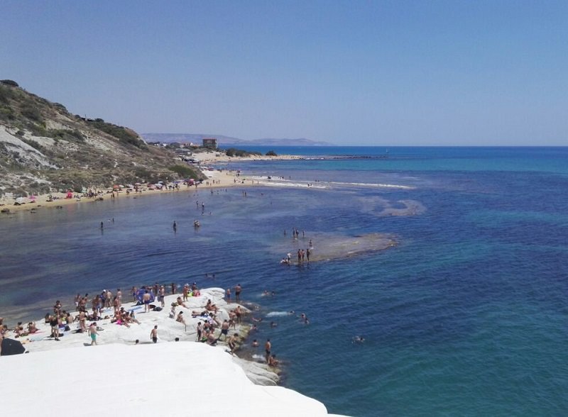 Turista scompare per alcune ore: ritrovata vicino la Scala dei Turchi in stato confusionale