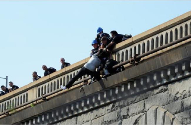 Tenta il suicidio per amore, tragedia sfiorata nel palermitano