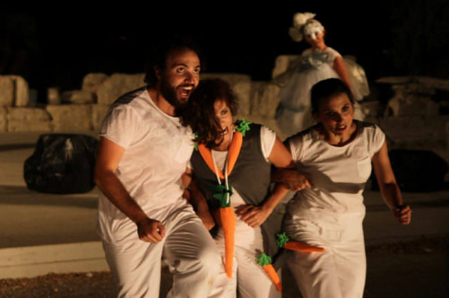 Al Palazzo della Cultura con la Compagnia The Banned Theatre arrivano Le Nuvole di Aristofane