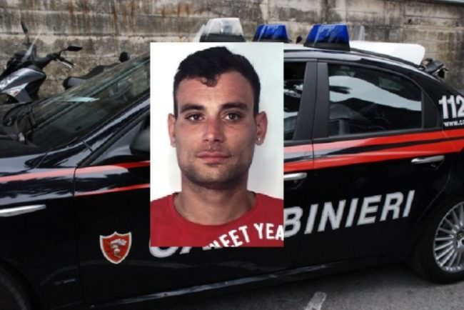 Scappa dall’alt dei carabinieri per “stare al fresco”: finisce ai domiciliari