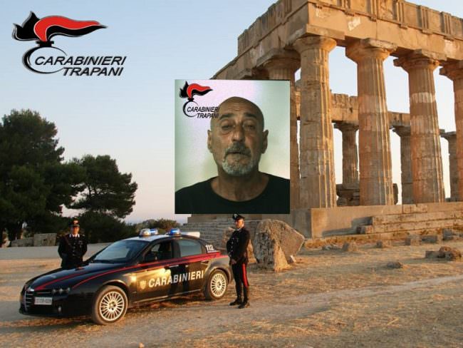 Importuna e minaccia cittadini e turisti: arrestato 54enne