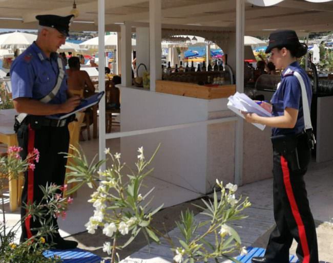Venditori abusivi scomparsi: ad Ortigia i controlli hanno avuto ottimi risultati