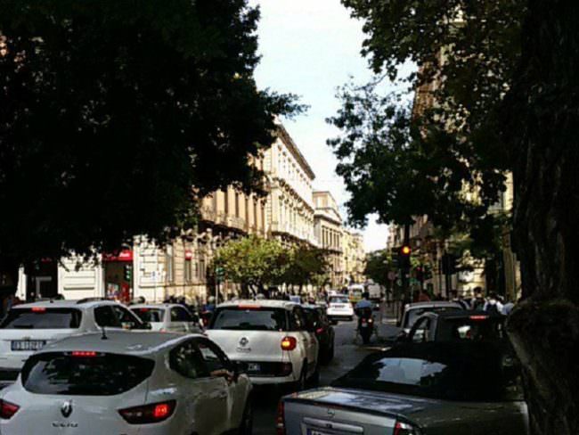 Si torna a scuola e il traffico è intenso, Sorbino: “Utilizzare i mezzi alternativi”