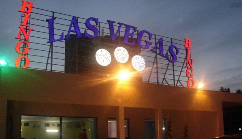 Anziana colta da un infarto in una sala Bingo, salvata da un poliziotto fuori servizio