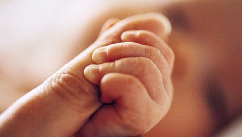 Coronavirus, positivo neonato di 5 mesi in Sicilia: chiuso l’intero reparto di Pediatria