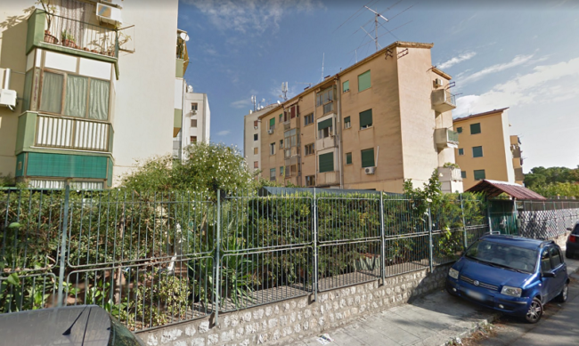Va nel villaggio e lo pesta con un mazzuolo: spedizione punitiva a Palermo