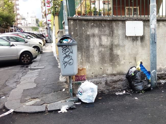 Borgo-Sanzio nel degrado, il Comitato Cittadino Vulcania denuncia: “Storie di ordinaria inciviltà”