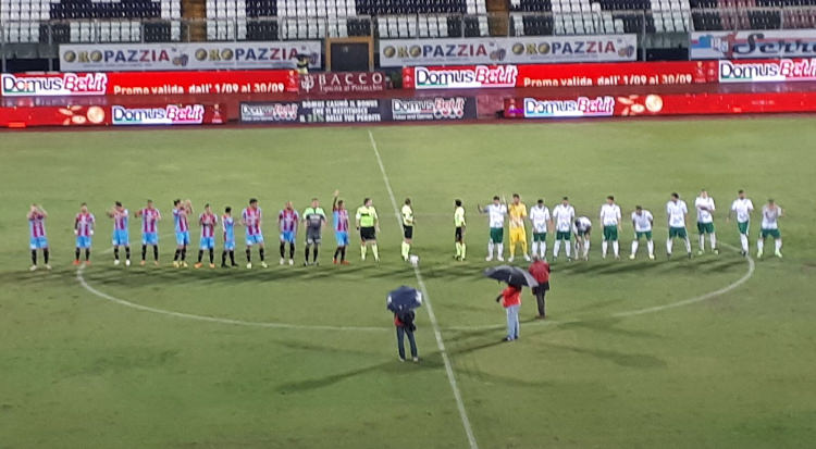 Catania-Monopoli 1-0: finisce il match, rossazzurri primi! RIVIVI LA CRONACA