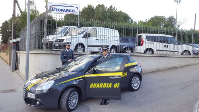 Fratelli accusati di estorsione, rapina e riciclaggio: sequestro beni per oltre 4 milioni