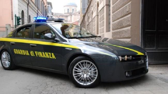 Agricoltura, truffa aggravata su aiuti erogati dall’UE: sequestrati 100 mila euro di beni