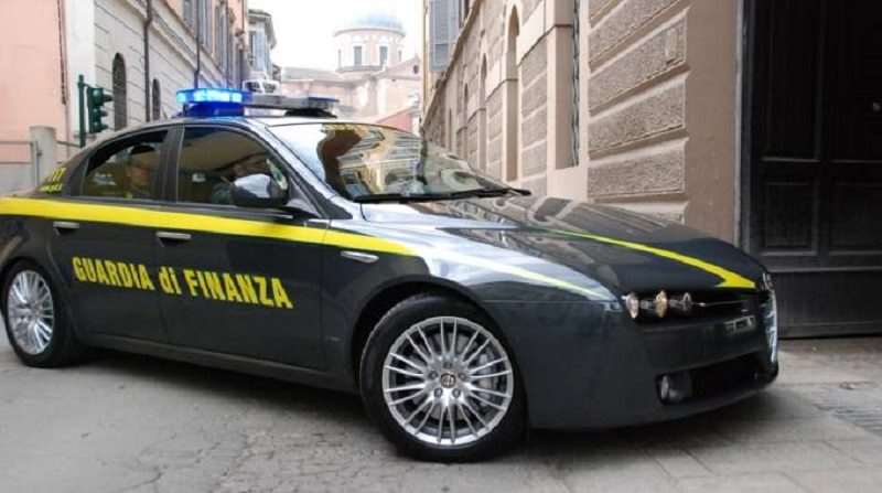 Agricoltura, truffa aggravata su aiuti erogati dall’UE: sequestrati 100 mila euro di beni