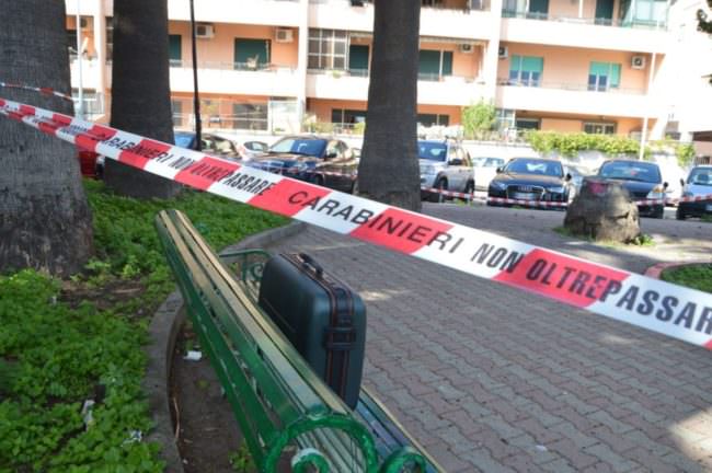Messina, allarme bomba in piazza: valigia sospetta – FOTO