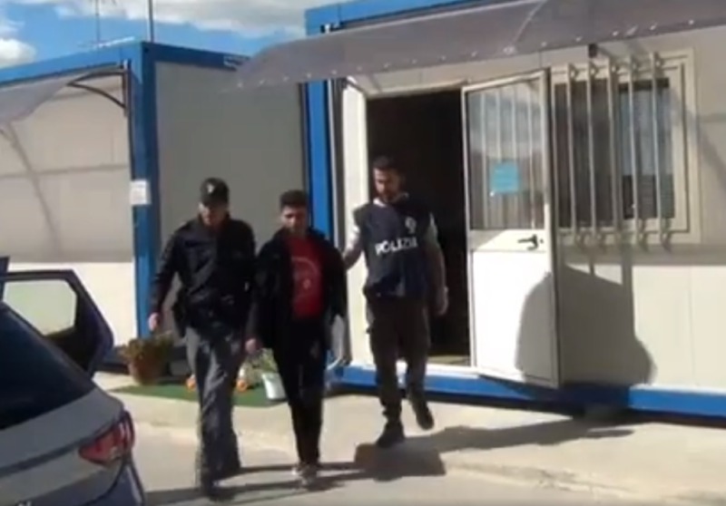 Fermato scafista 18enne, chiedeva 3 mila euro ad ogni migrante per sbarcare in Sicilia