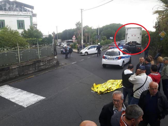 Incidente in zona Cannizzaro: una tragica fatalità ha ucciso la donna. I DETTAGLI