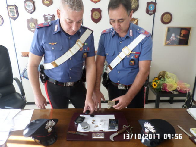 Hashish e marijuana: 18 anni e pronto a incassare 500 euro nel fine settimana