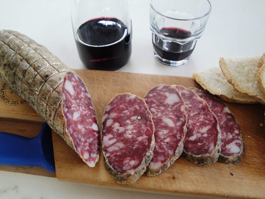 Auchan ritira lotto salame: rischio salmonellosi