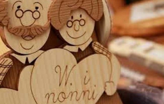 Festa dei nonni, il 2 ottobre si ricordano i “pilastri” della famiglia: focus sulla tradizione