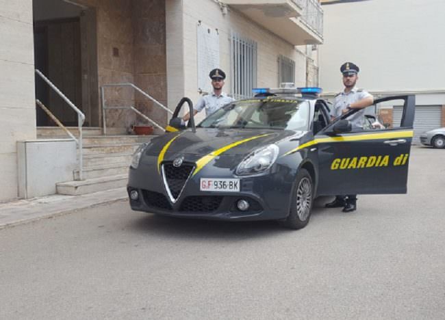 Mercato ortofrutticolo abusivo alla Zisa, violati siglli: una denuncia, gestore vicino alla famiglia della Noce