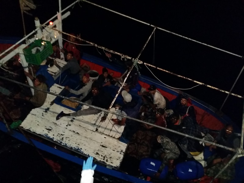 Lampedusa, soccorsi 22 migranti: arrestato scafista 22enne