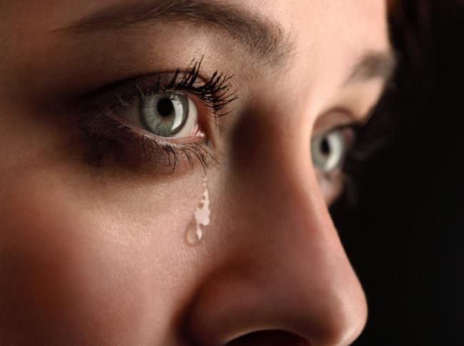 Una nuova fonte di elettricità: le lacrime