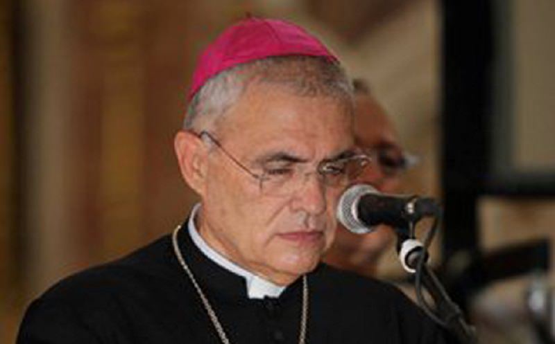 Ex vescovo di Trapani, attico a Roma da 800mila euro: scoppia la bufera