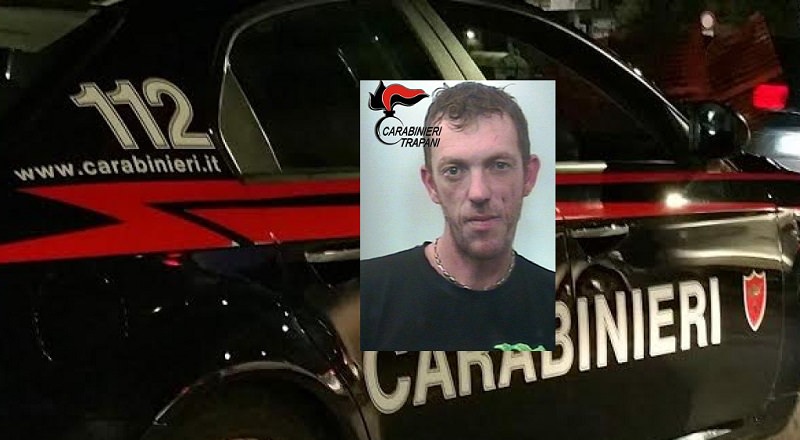 Cocaina e crack in casa: scattano le manette per un petrosileno