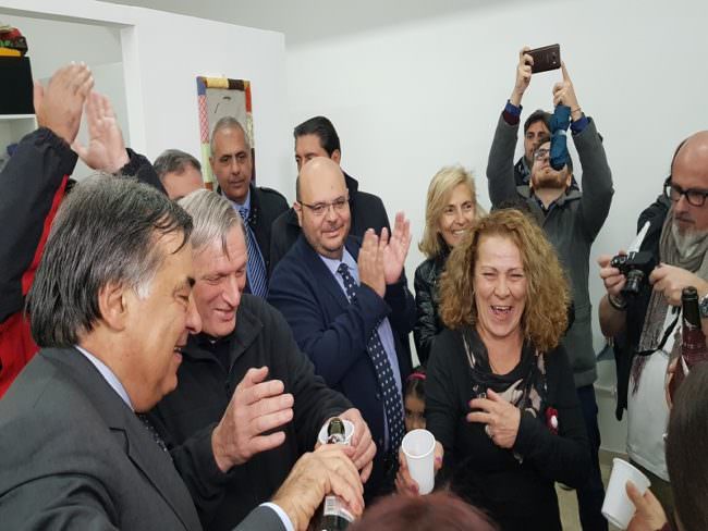 Locale confiscato alla mafia diventa una sartoria, Orlando: “Indietro non si torna”