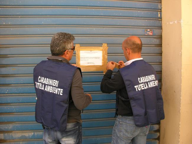 Polveri dannose durante le operazioni di verniciatura: sequestrata un’autocarrozzeria. LE FOTO