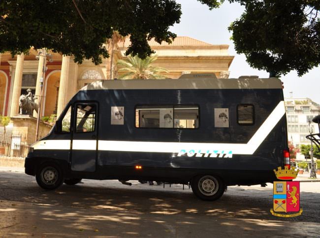 Lotta contro la violenza sulle donne: appuntamento con il progetto “Camper” a Palermo
