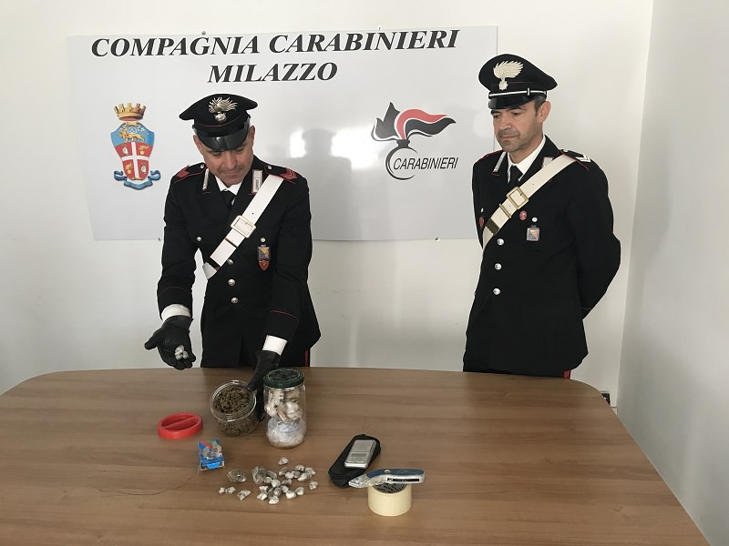 Deteneva e spacciava mariujana in città: in manette un 20enne di Milazzo