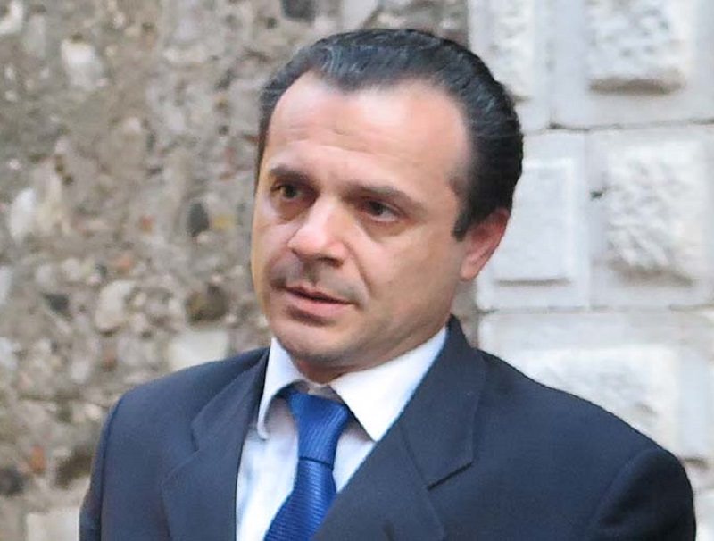De Luca presenta a Messina i candidati di Sicilia Vera e sottoscrive l’accordo col Partito Repubblicano