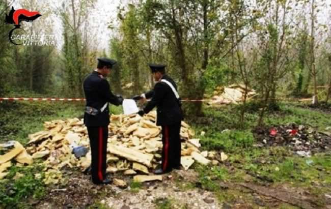 Scoperta discarica abusiva di oltre 5 mila metri quadrati: denunciato un uomo nel ragusano