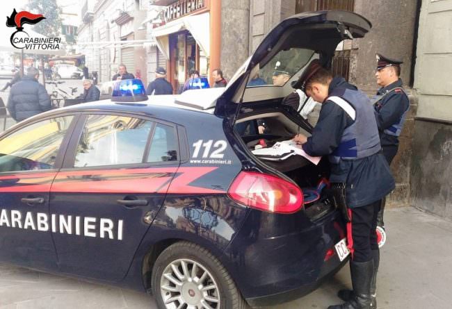 Sicurezza per i cittadini, controlli serrati dei militari: tre arresti nel ragusano