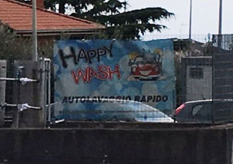 Scaricavano acque reflue senza autorizzazioni: nel mirino l’autolavaggio “Happy Wash”