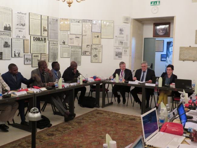 Farmaci contraffatti in Africa: lotta alla criminalità organizzata internazionale passa anche da Siracusa