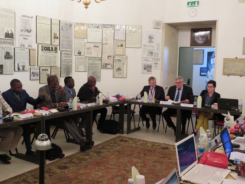 Farmaci contraffatti in Africa: lotta alla criminalità organizzata internazionale passa anche da Siracusa Farmaci contraffatti in Africa: lotta alla criminalità organizzata internazionale passa anche da Siracusa