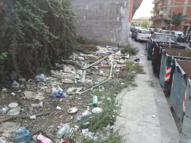 San Giorgio da “guinness dei primati”: topi giganteschi, odori nauseabondi e discariche di rifiuti