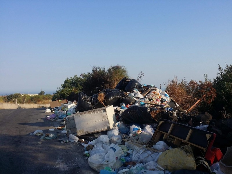 Arriva lo stop alle discariche abusive della IV municipalità: presto le telecamere Arriva lo stop alle discariche abusive della IV municipalità: presto le telecamere
