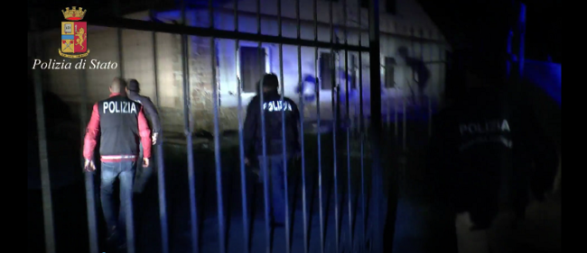 Enna, spaccio di marijuana e cocaina, in corso l’operazione “effetto domino”. VIDEO