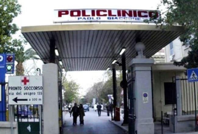 Ospedale Policlinico, crolla soffitto nell’ufficio di igiene