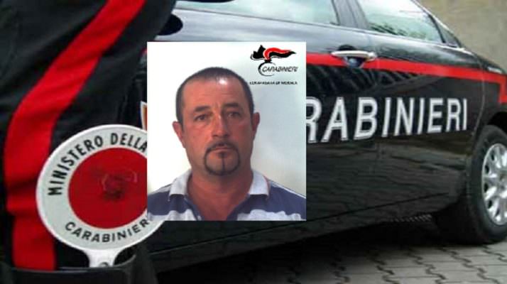 A segno 2 colpi: impronte sulla bottiglia di whiskey incastrano ladro di Natale