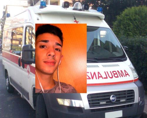 Con lo scooter contro una mucca: muore 18enne, grave 14enne. “Sarai sempre nei nostri cuori”