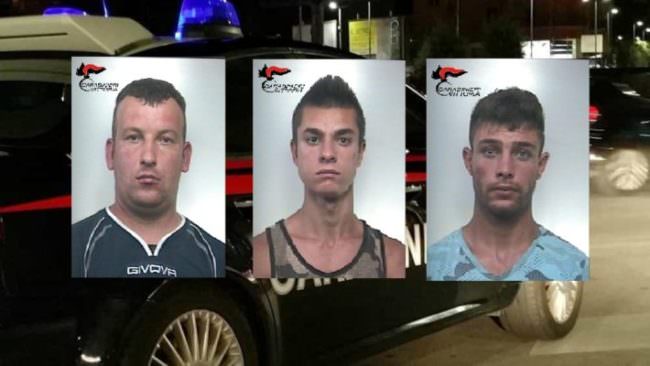 Furto in cantiere edile: spari durante la fuga, tre arresti e un ricercato