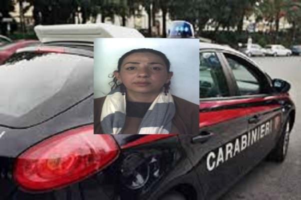 Blitz a San Cristoforo, perquisita la casa di un 26enne: scatta l’arresto per detenzione e spaccio di cocaina